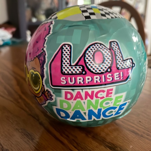 LOL SURPRISE DANCE DANCE DANCE - Picture 1 of 5